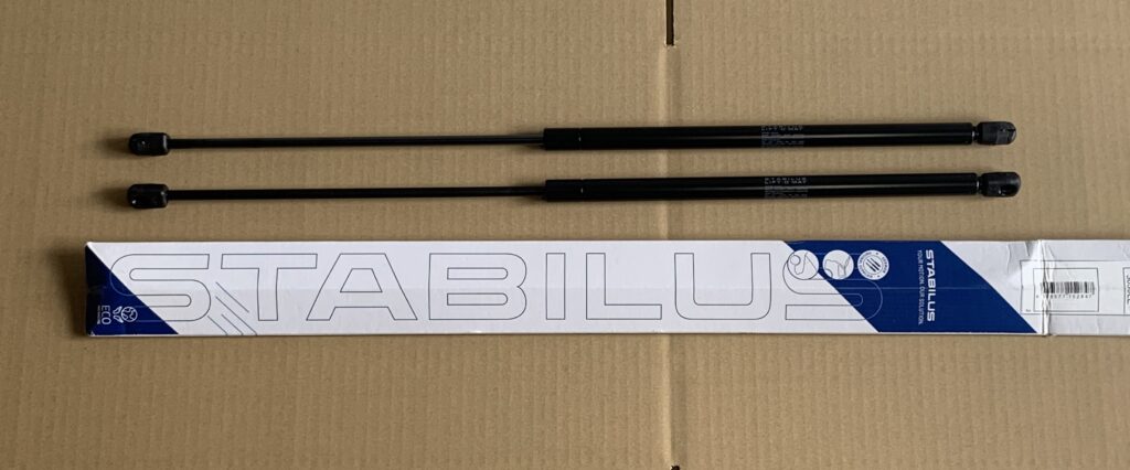 リア エンジンフード ダンパー 360 F430 純正OEM Stabilus フェラーリ Ferrari モデナ チャレンジストラダーレ スクーデリア ２本セット